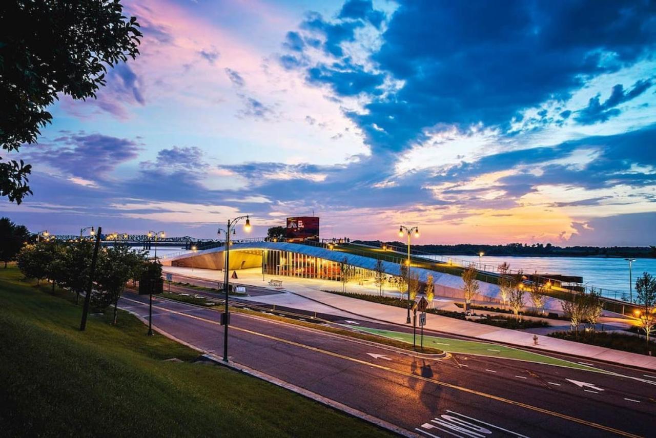 Historic Place In Downtown Memphis Exterior photo